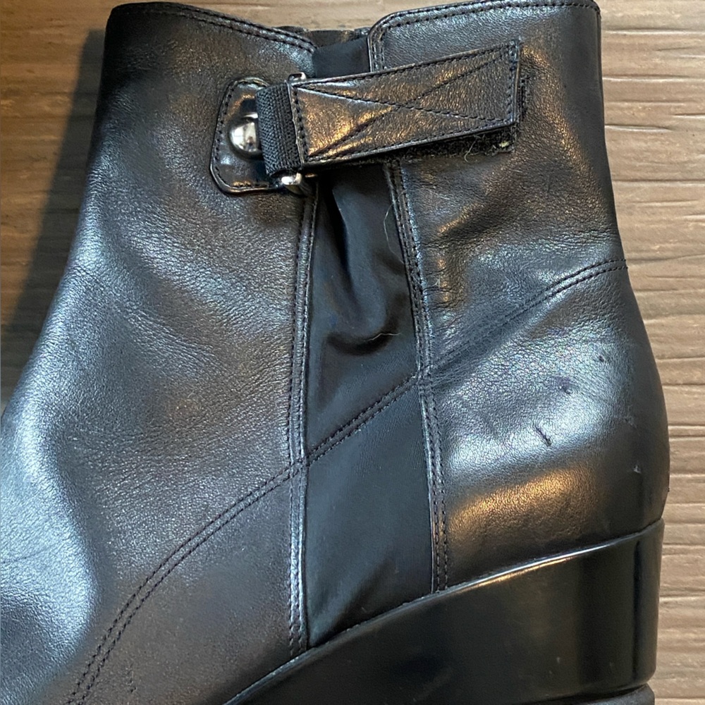 NATURALIZER Signature "Netta" Black Leather Wedge Ankle Zip Boots - 9B - Picture 3 of 7